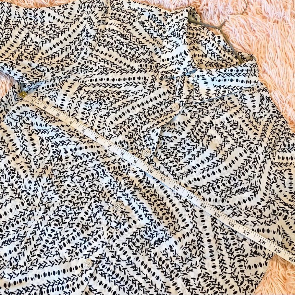 Cabi Split Back Collared Blouse In Black White Me… - image 3